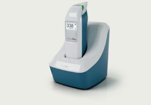 Bausch + Lomb ScoutPro Pen and Charging Base
